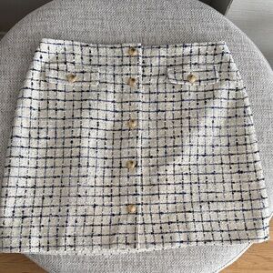 Stylish Blue and White Checkered Skirt